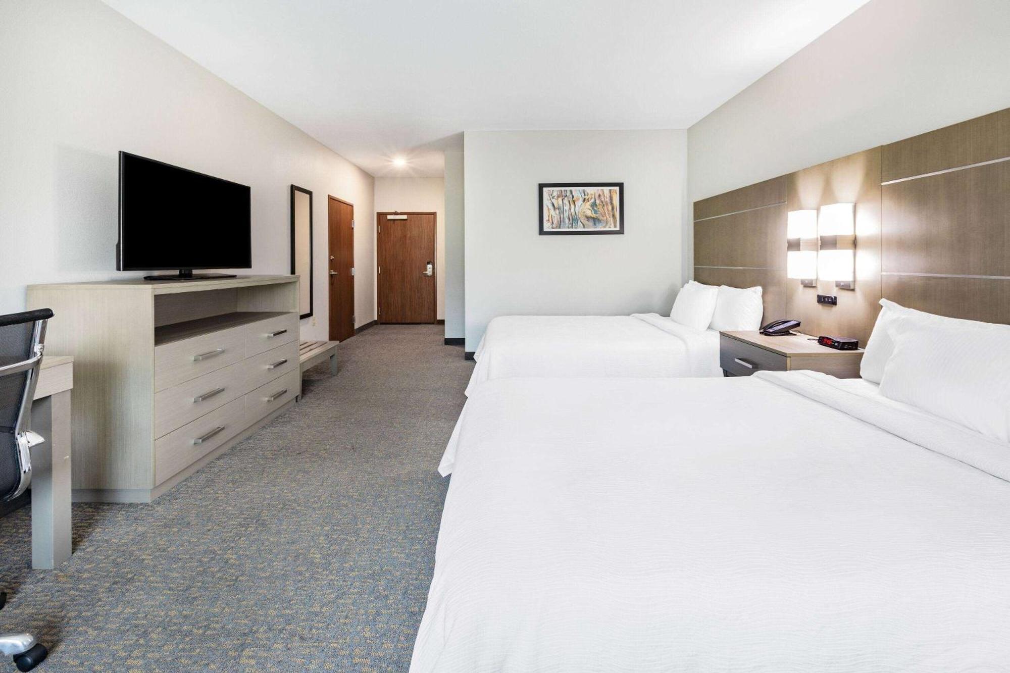 La Quinta Inn & Suites By Wyndham Jackson-Cape Girardeau المظهر الخارجي الصورة
