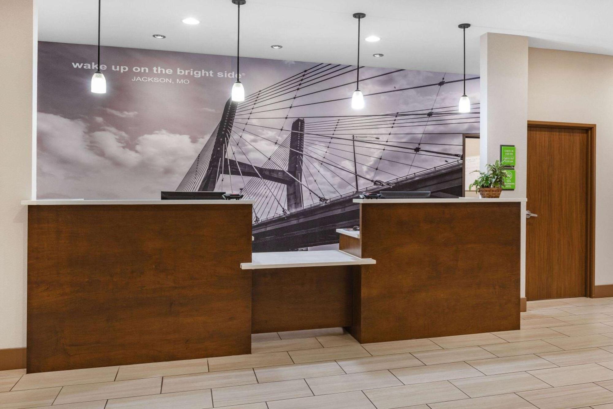 La Quinta Inn & Suites By Wyndham Jackson-Cape Girardeau المظهر الخارجي الصورة